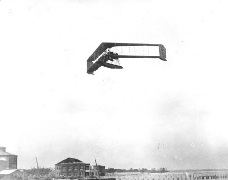 Burgess Bd-2 AH-7 In Flight